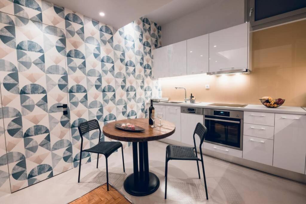 Xenia'S Cozy Apartment Atenas Exterior foto